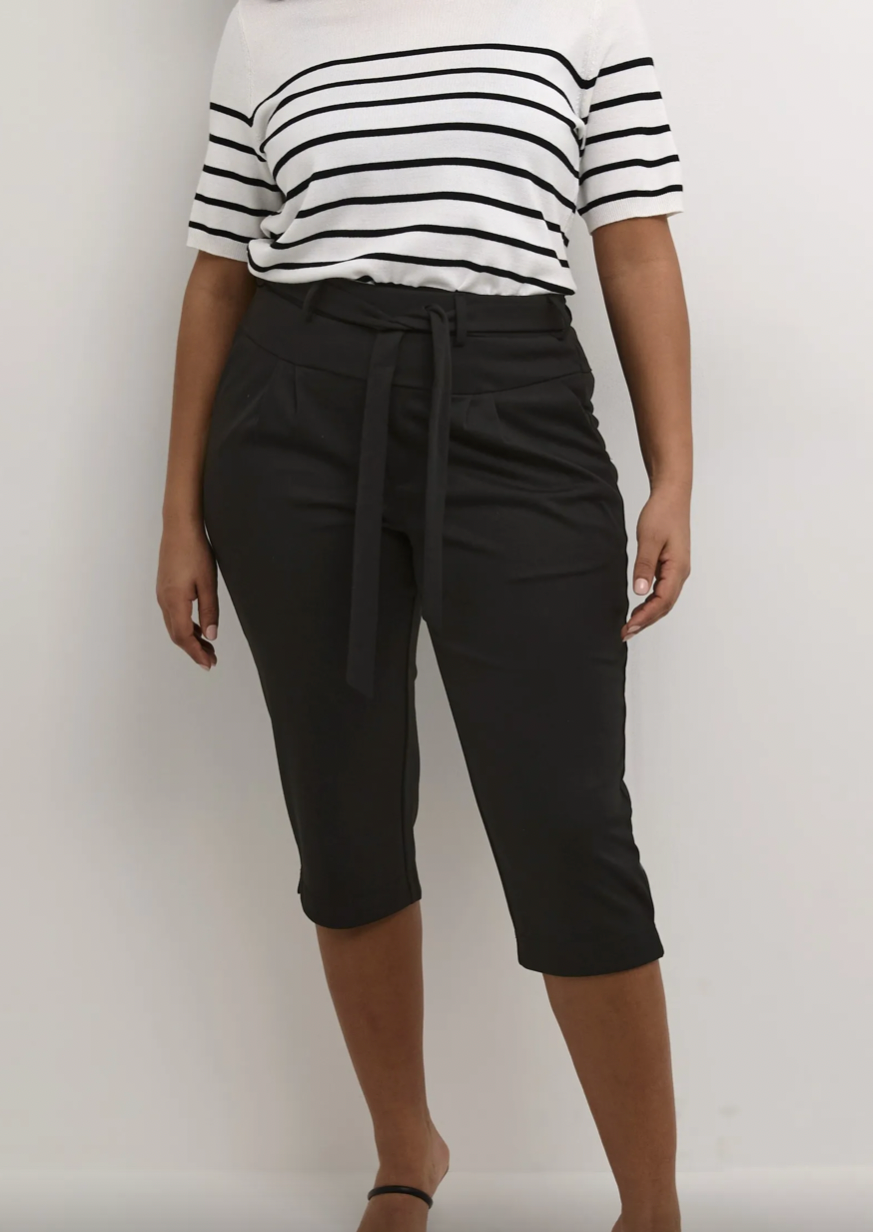 Lekre capribukser med knytebånd