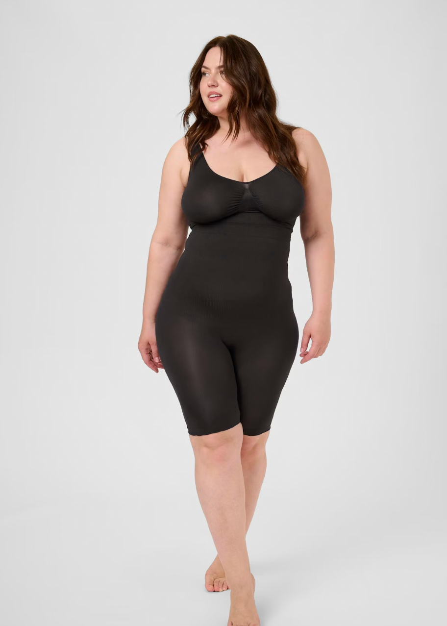 Svart shapewear shorts