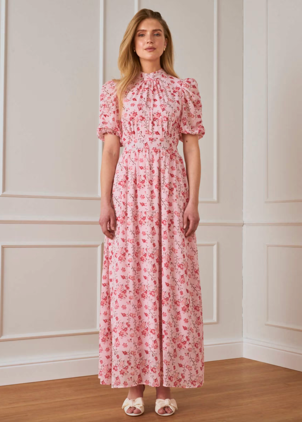 Rosa maxikjole med blomster