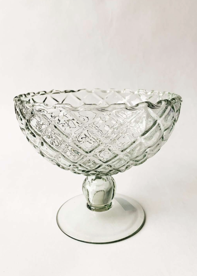 Nydelig glassskål med stett