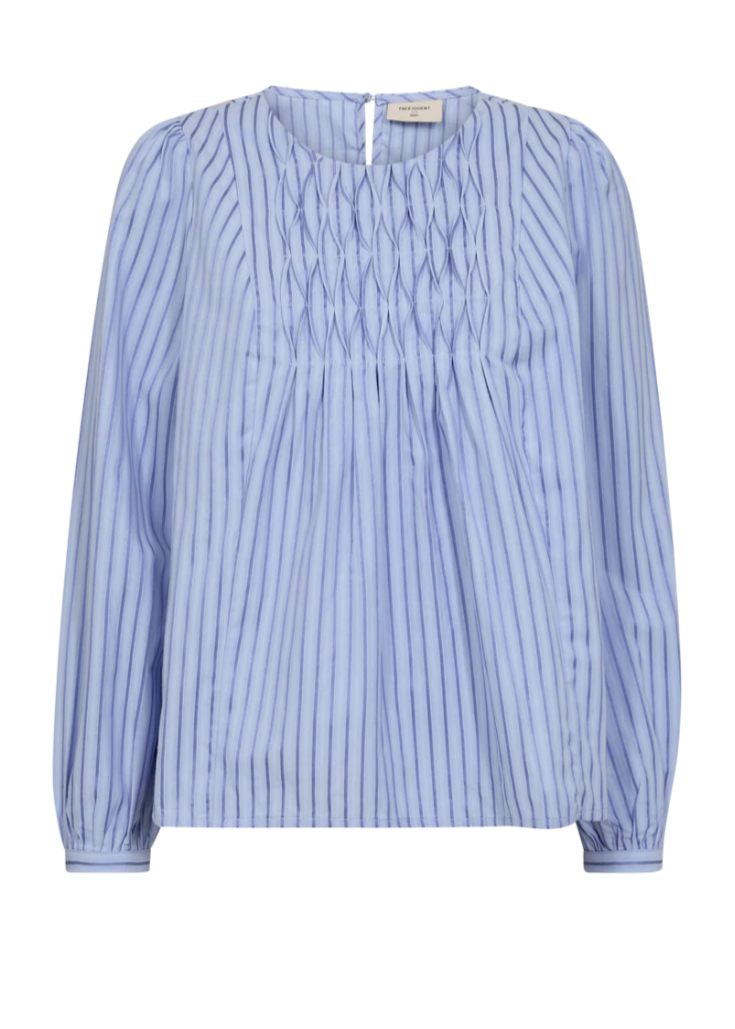 Blå bluse med hvite striper