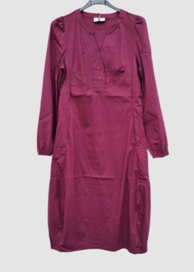 Burgunder kjole med lange ermer