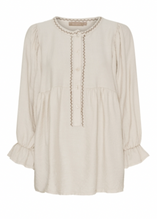 Hvit skjorte med lange ermer