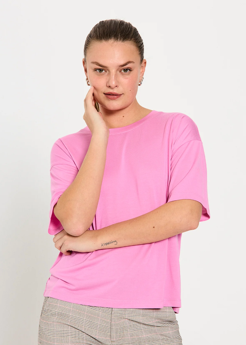Rosa t-skjorte