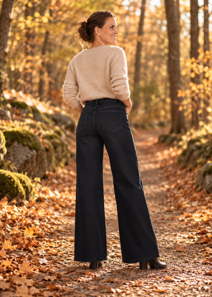Julietta black denim
