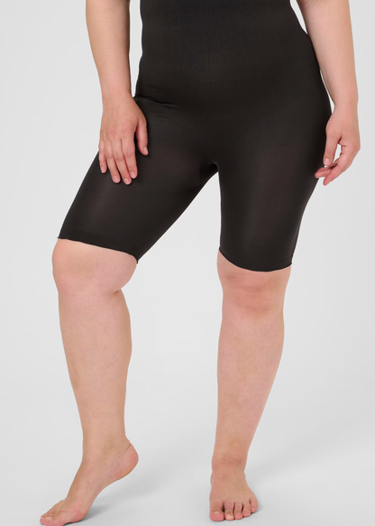 Svart shapewear shorts