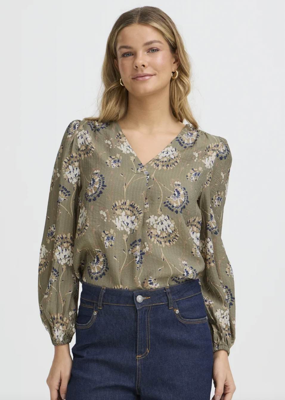 Grønn bluse med blomsterprint