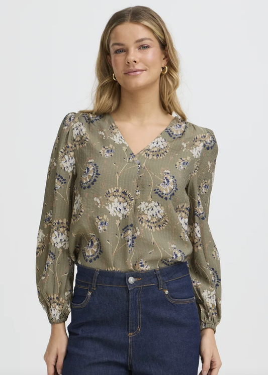 Grønn bluse med blomsterprint