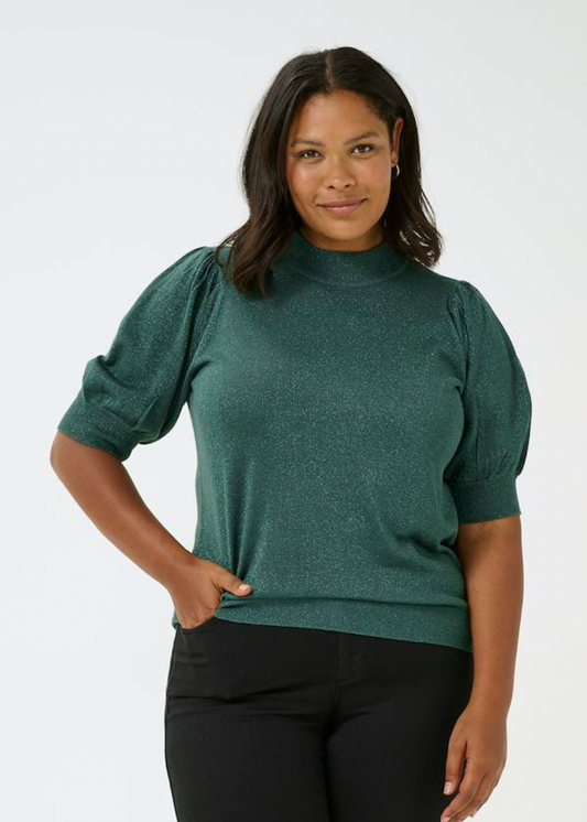 Grønn genser med puffermer