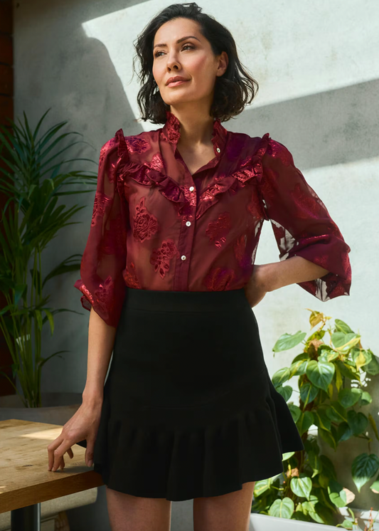 Svart skjørt med volangkant