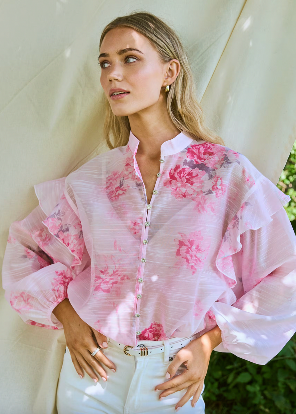 Bluse med rosa blomster