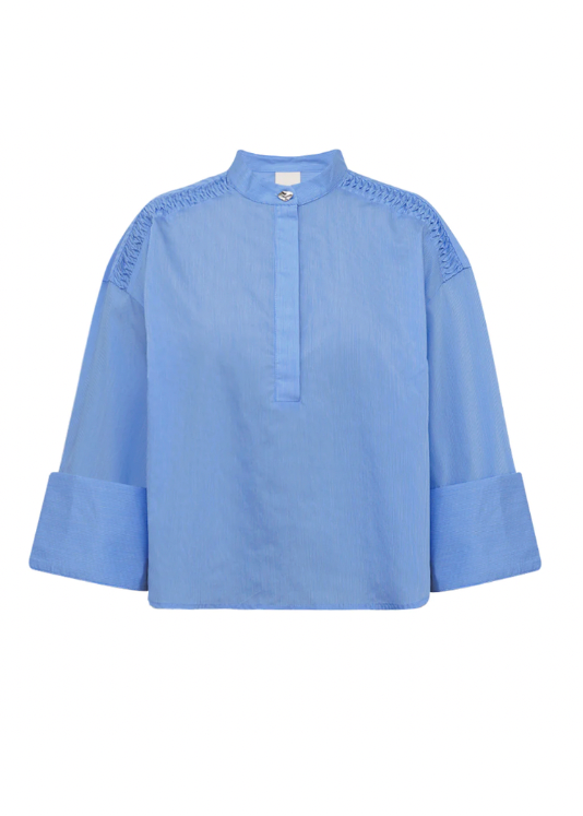 Blå bluse med rett passform