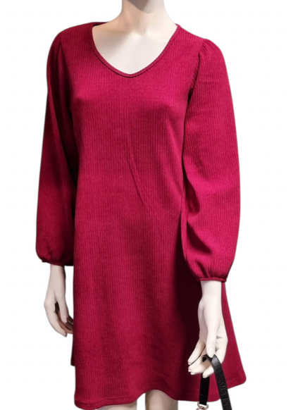 Burgunderfarget kjole med glitter 