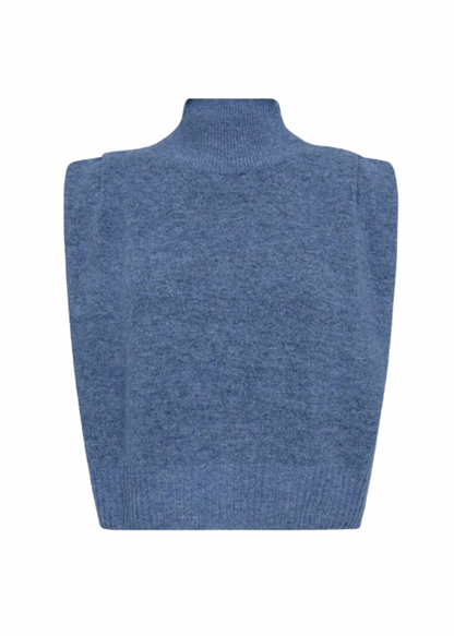 blå topp med høy hals