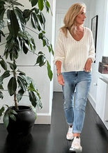 Last inn bildet i Galleri-visningsprogrammet, Lys blå jeans
