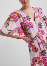 Last inn bildet i Galleri-visningsprogrammet, Lang skjortekjole med blomstermønster
